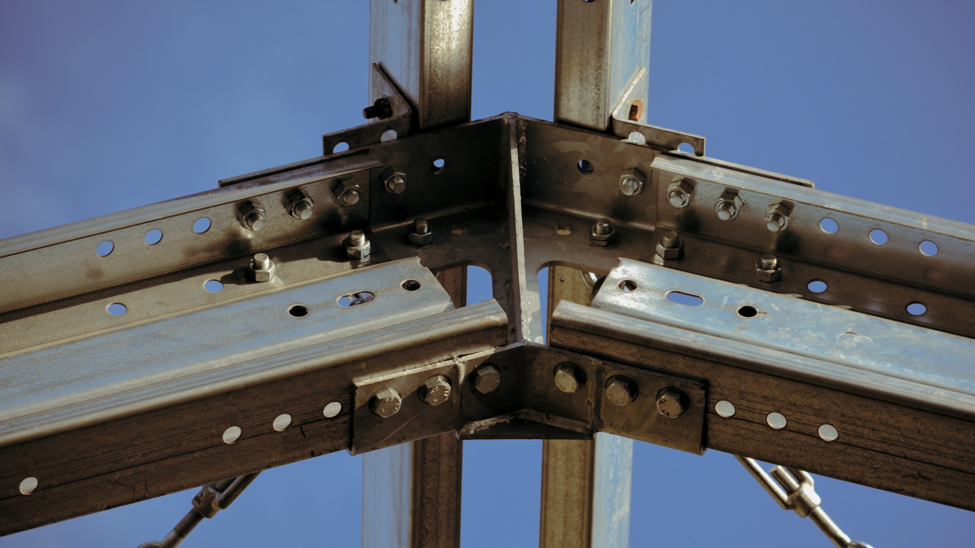 ESTRUCTURAS METÁLICAS