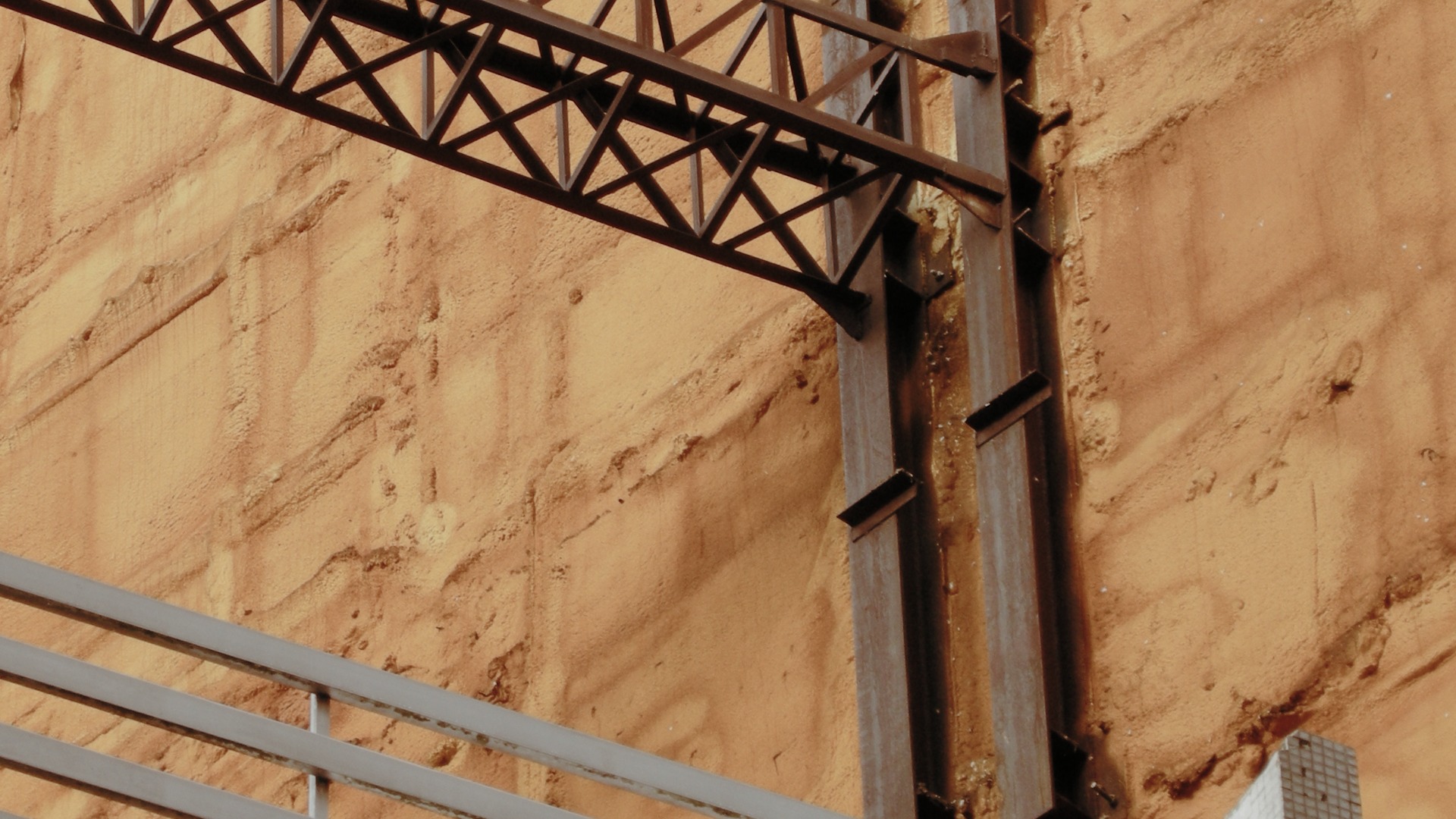 CONSTRUCCIÓN Y MINERIA